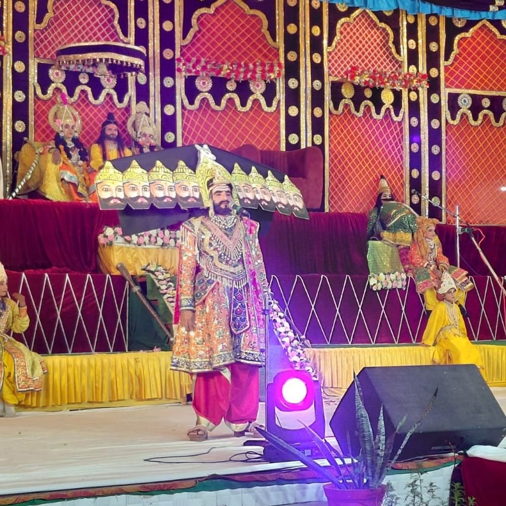 राम महोत्सव में गूंजे श्रीराम के जयकारे:लक्ष्मण-परशुराम संवाद और रासलीला ने श्रद्धालुओं को किया भावविभोर
