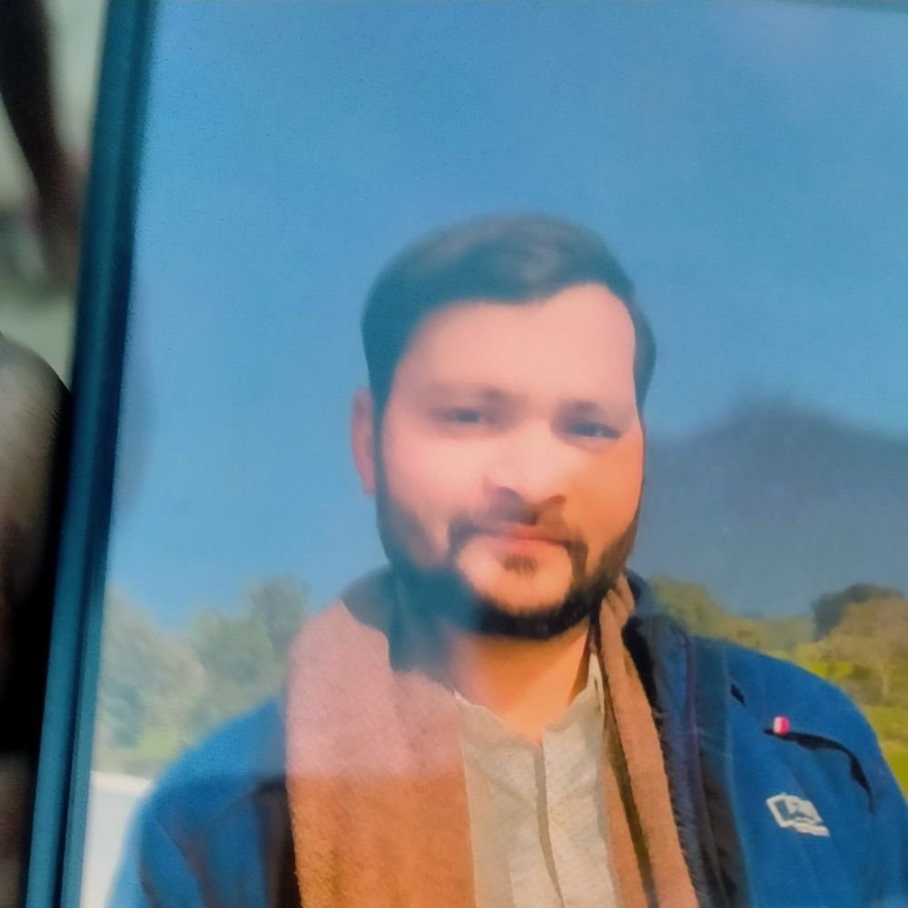 बांदा में करंट लगने से यूवक की मौत:बिजली ठीक करते समय हुआ हादसा, अस्पताल में डॉक्टरों ने मृत घोषित किया
