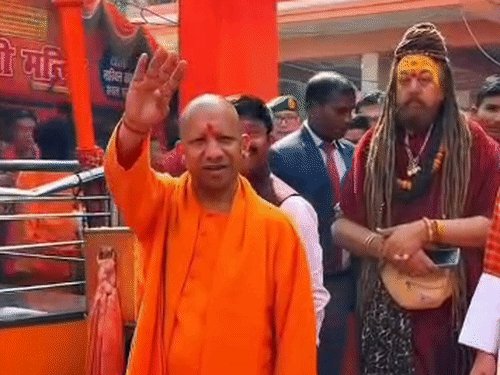 माफिया अतीक के कब्जे वाली जमीन पर योगी फ्लैट बनवाएंगे:कसारी-मसारी में आज अपार्टमेंट का भूमि पूजन करेंगे; दो जगह जनसभा भी होगी