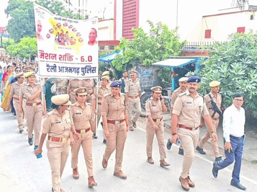 आजमगढ़ में निकली मिशन शक्ति फेज 6 की सशक्तिकरण यात्रा:800 से अधिक महिलाओं ने की सहभागिता, महिलाओं और बालिकाओं को किया गया जागरूक