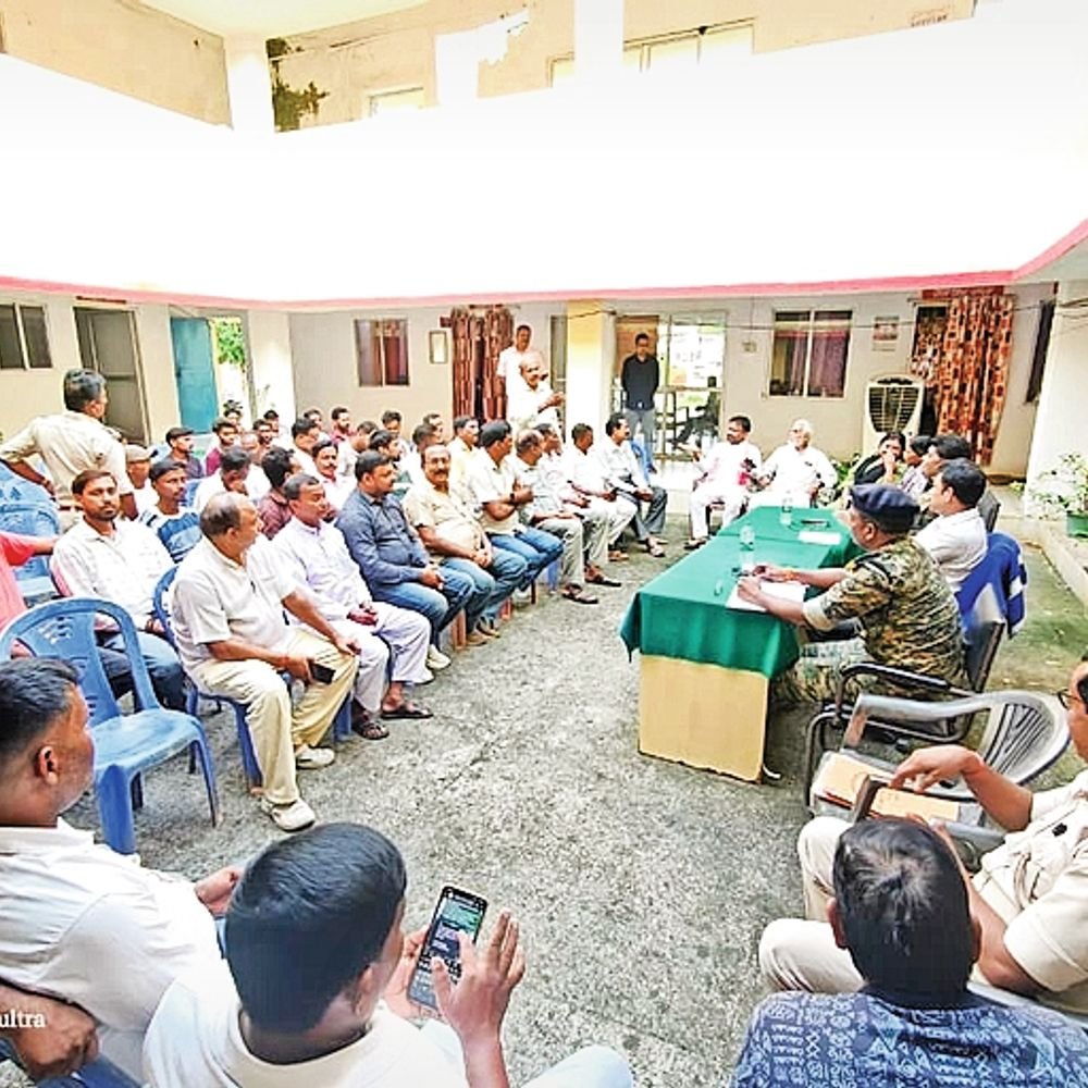 फतेहपुर में दुर्गापूजा समिति सदस्यों की पहचान के लिए बैज या ड्रेस अनिवार्य