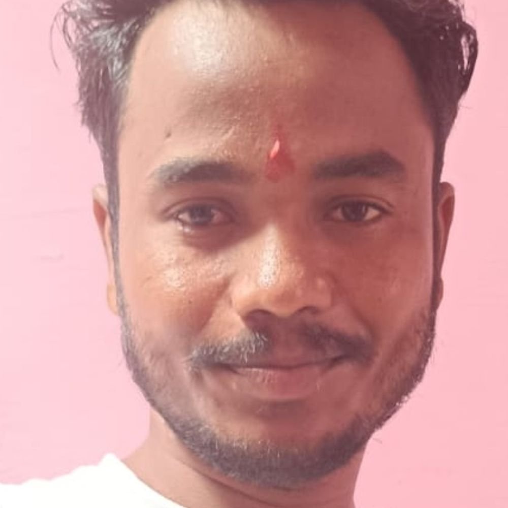 सड़क हादसे में घायल युवक 3 तीन दिन बाद मौत:हाथरस में 3 दिन पहले पत्नी ने दिया था बच्चे को जन्म, पुलिस ने शव पोस्टमार्टम को भेजा