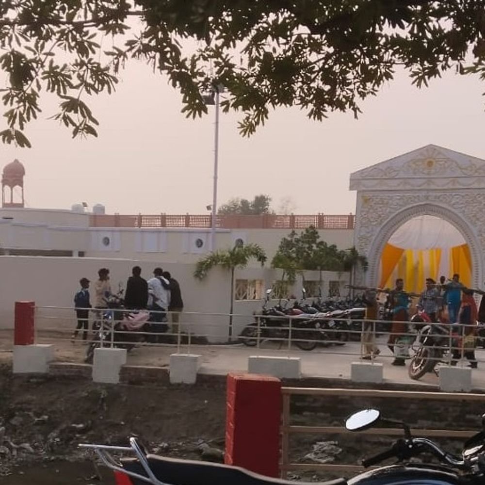 कॉलेज परिसर के बैंक्वेट हॉल पर कार्रवाई के निर्देश:छात्रहित और सुरक्षा का हवाला देकर तत्काल सील के लिए कहा