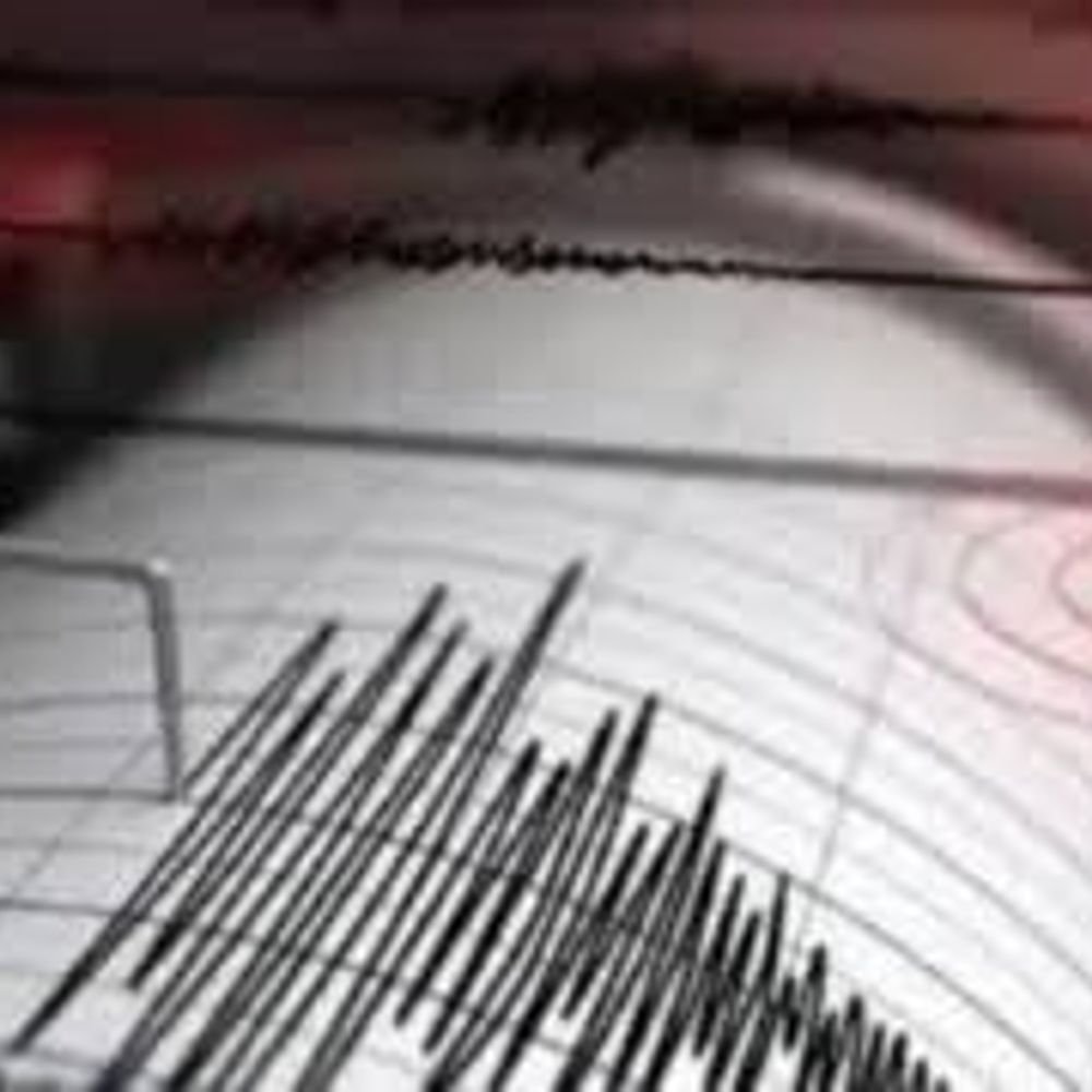 नोएडा में महसूस हुए भूकंप के झटके:घरों से बाहर निकले लोग; नुकसान की सूचना नहीं