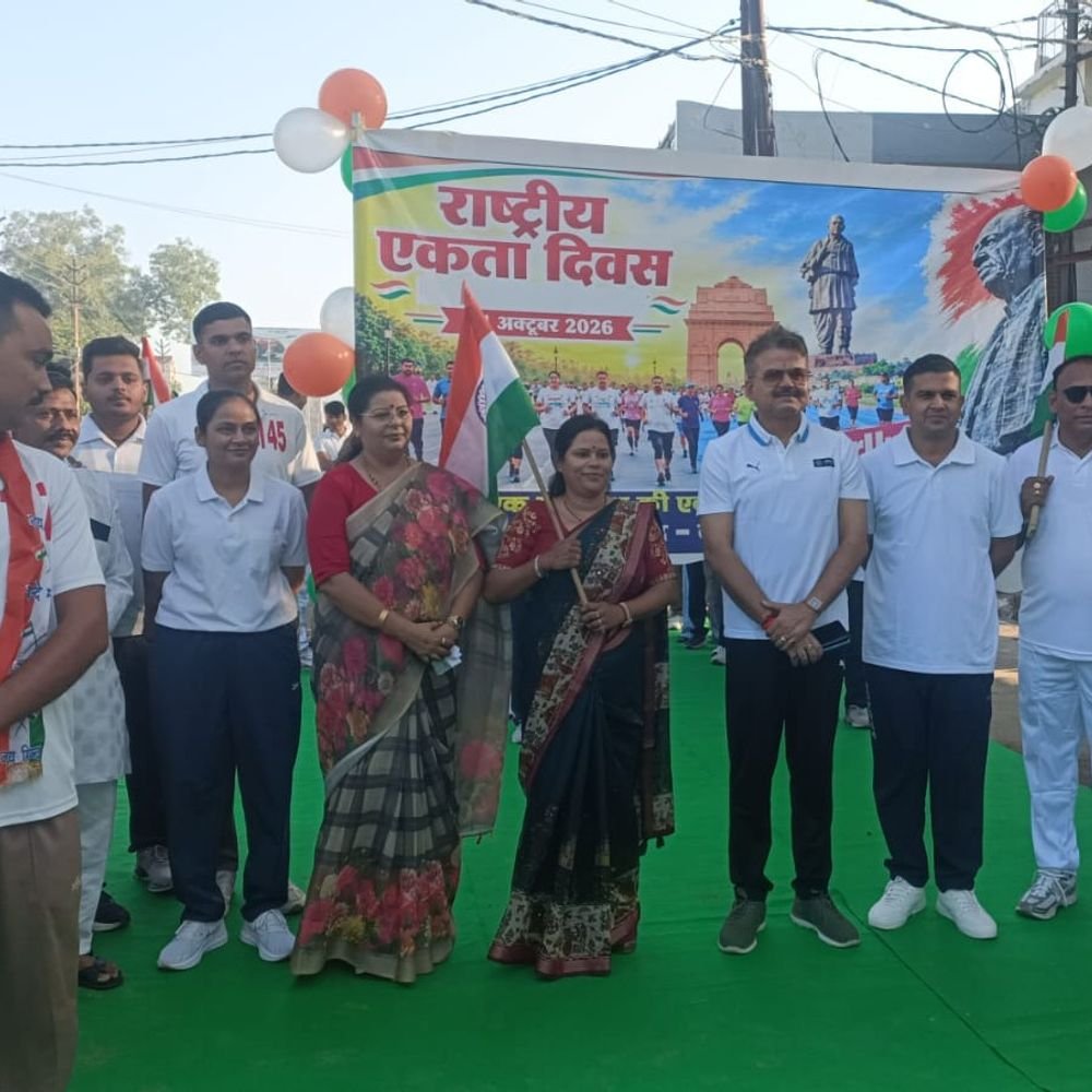कासगंज में राष्ट्रीय एकता दिवस पर दौड़ हुई:सोरों गेट से गांधी मूर्ति तक निकली ‘रन फॉर यूनिटी’