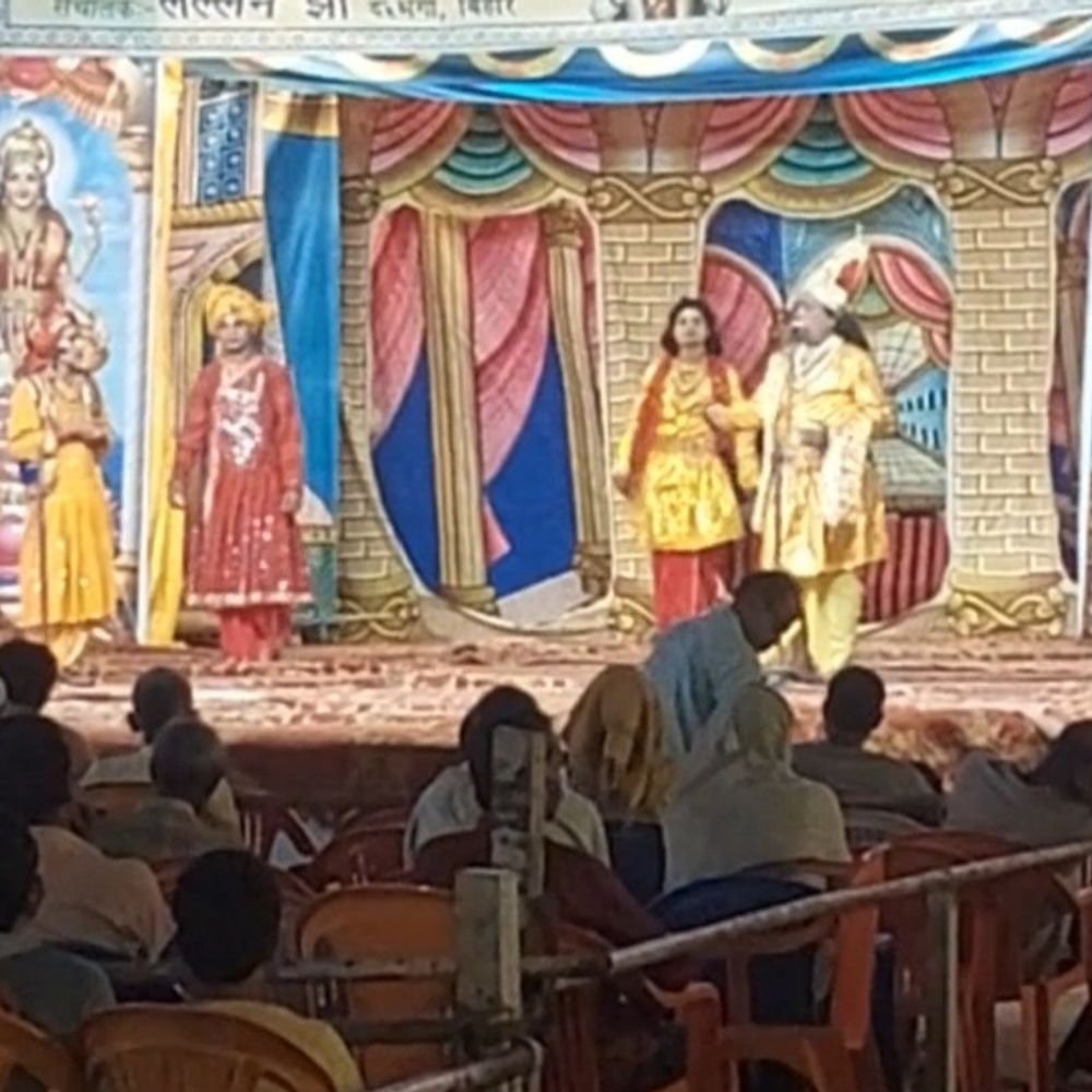 बदायूं में श्रीराम शोभायात्रा के लिए सरकारी दफ्तरों में छुट्टी:जोधपुर-जयपुर से आएंगी 85 झांकियां; देर रात गांधी ग्राउंड में होगा विसर्जन