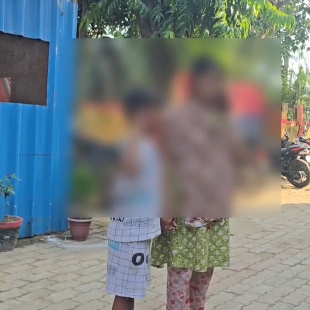 श्रावस्ती में 9 साल के बच्चे से कुकर्म का आरोप:लूडो खेलने के बहाने को दुकान पर बुलाया, आरोपी फरार; पुलिस ने मेडिकल जांच के लिए भेजा