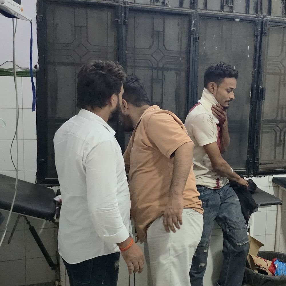 संभल में दामाद पर सास ने ब्लेड से हमला किया:पत्नी को लेने ससुराल पहुंचा था युवक, गले में गंभीर चोट लगने पर हायर सेंटर भेजा