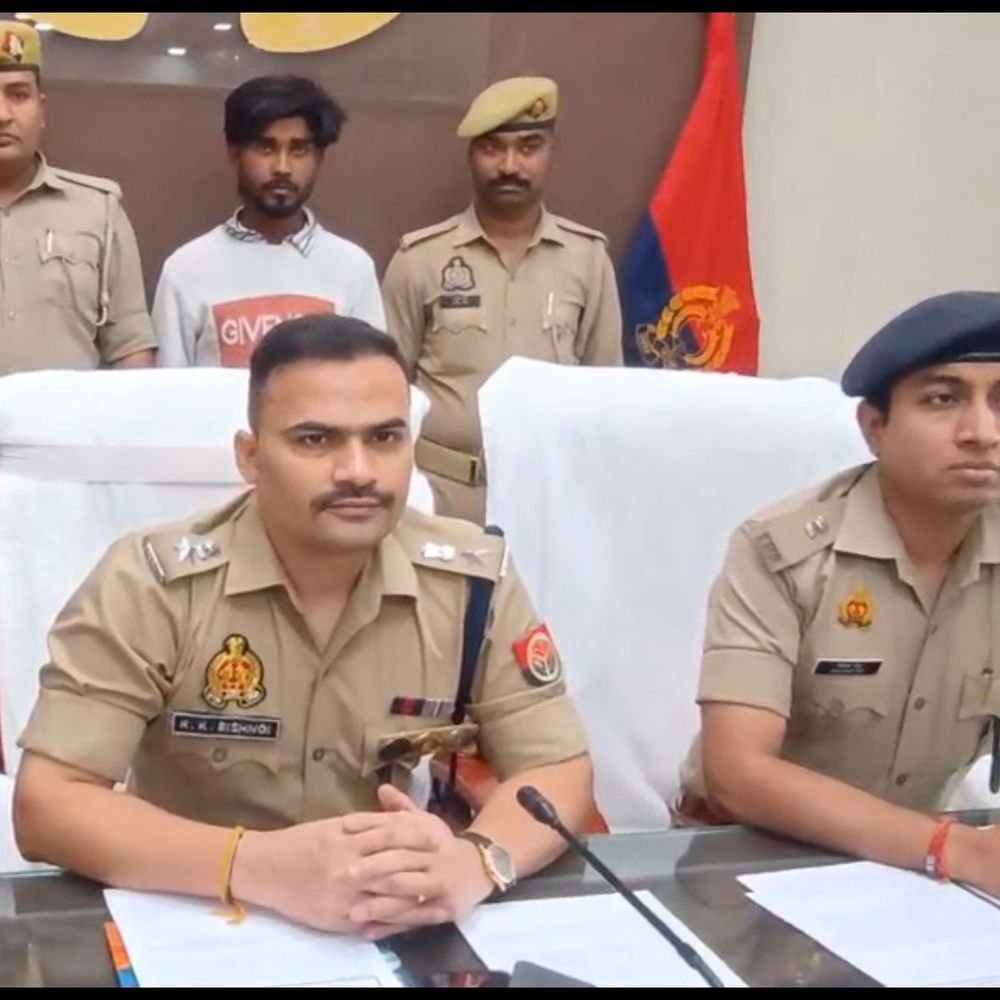 बिजनौर में लाखों की चोरी का खुलासा, नौकर गिरफ्तार:आरोपी के घर से सोने-चांदी के जेवरात और 76 हजार नकद बरामद