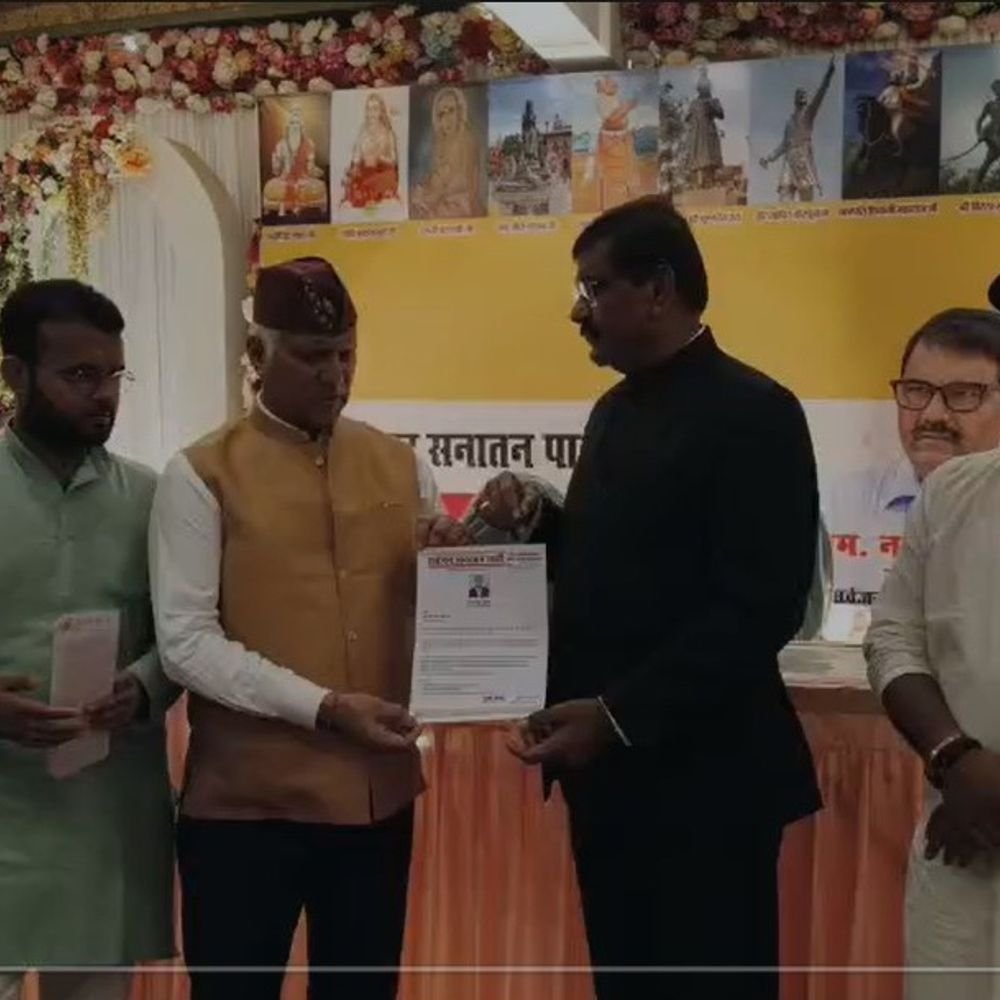 यूपी की 403 सीटों पर चुनाव लड़ेगी सर्वजन सनातन पार्टी:लखनऊ में पूर्व CBI निदेशक बोले- हिंदू बंधक वोट बैंक नहीं, भाजपा का एकाधिकार नहीं