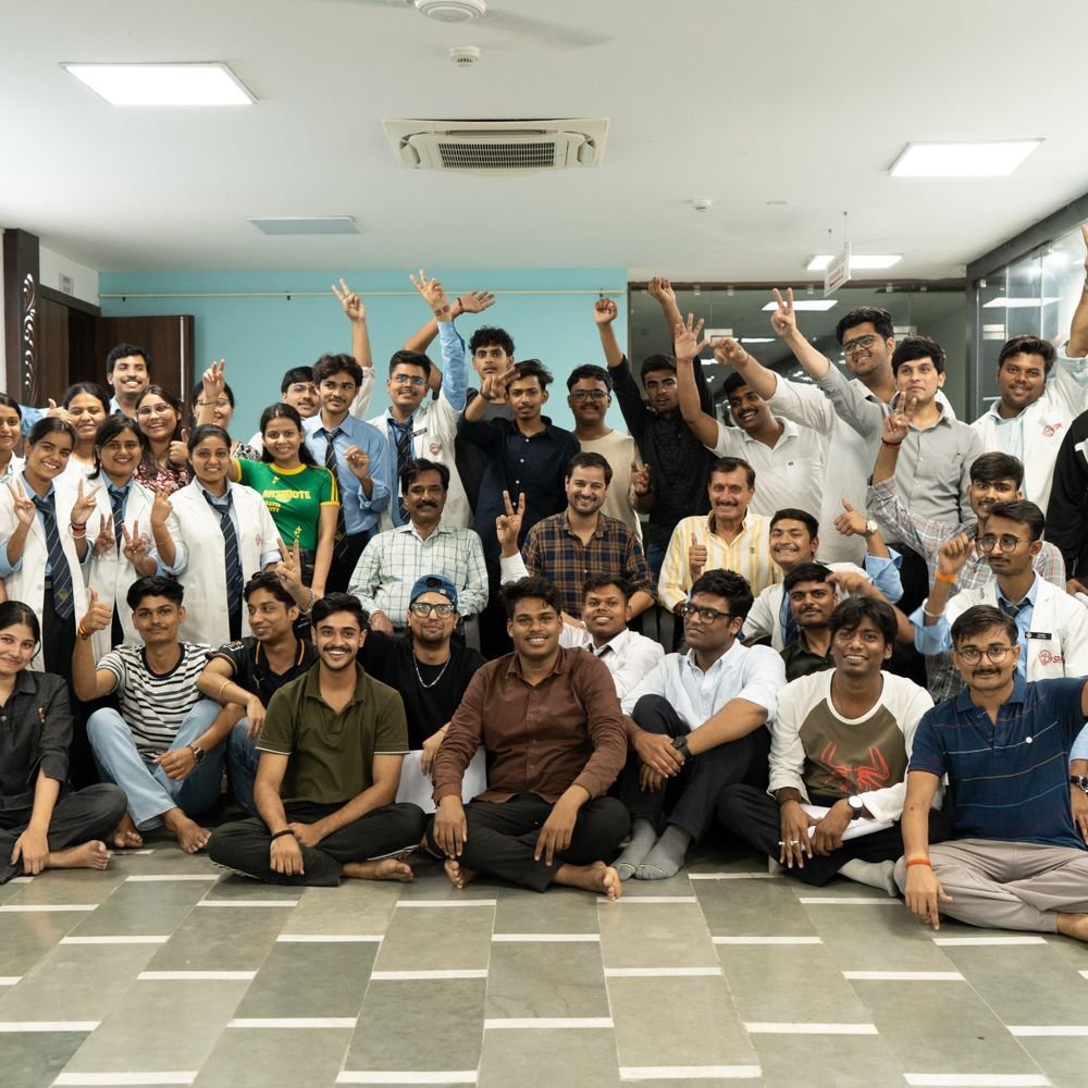 बरेली में थिएटर वर्कशॉप का शुभारंभ:एसआरएमएस रिद्धिमा में तीन दिवसीय कार्यशाला शुरू, अंतिम दिन होगा नाटक