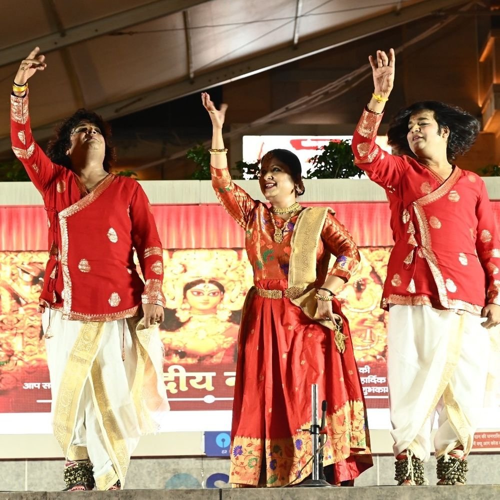 काशी विश्वनाथ धाम में सांस्कृतिक संध्या आयोजित:भारतीय संस्कृति और आध्यात्मिक परंपराओं की झलक देखने को मिली