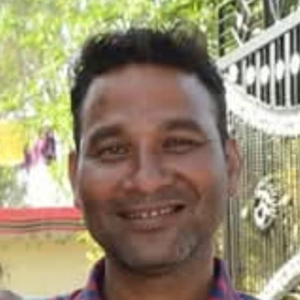 रामपुर में झील में मिला युवक का शव:मुंह से निकल रहा था खून, पुलिस जांच में जुटी