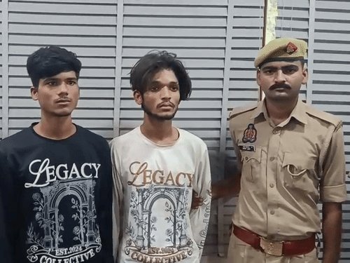 कानपुर में शिक्षक को लूटकर फेंकने वाले लुटेरे अरेस्ट:ई-रिक्शा सवार बदमाशों ने सवारी बनकर दिया था वारदात को अंजाम