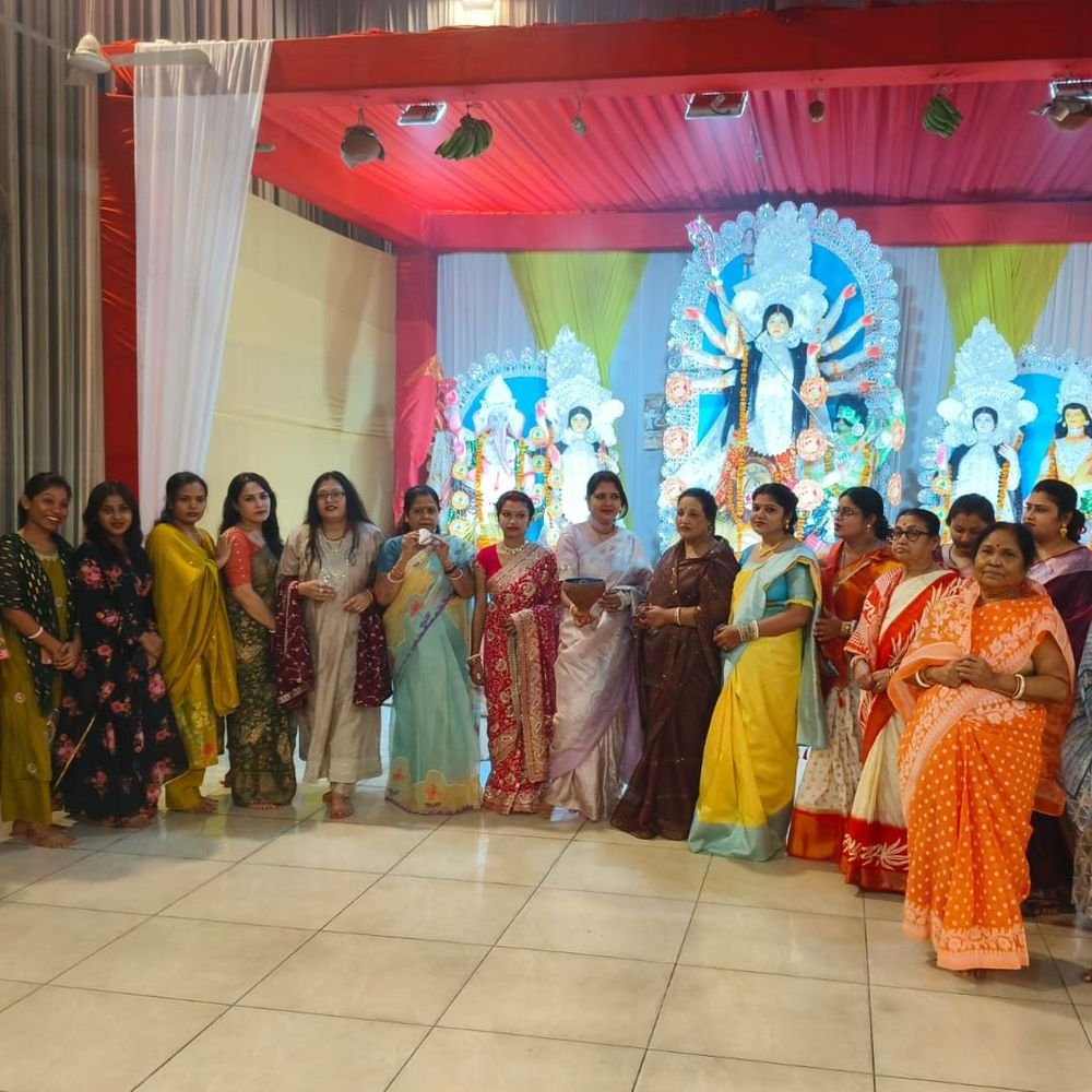 मुरादाबाद में महा सप्तमी पर दुर्गा पूजा, डीएम-एसएसपी पहुंचे:धुनुची नृत्य और भंडारे में उमड़ी भीड़, श्रद्धालुओं ने लिया आशीर्वाद