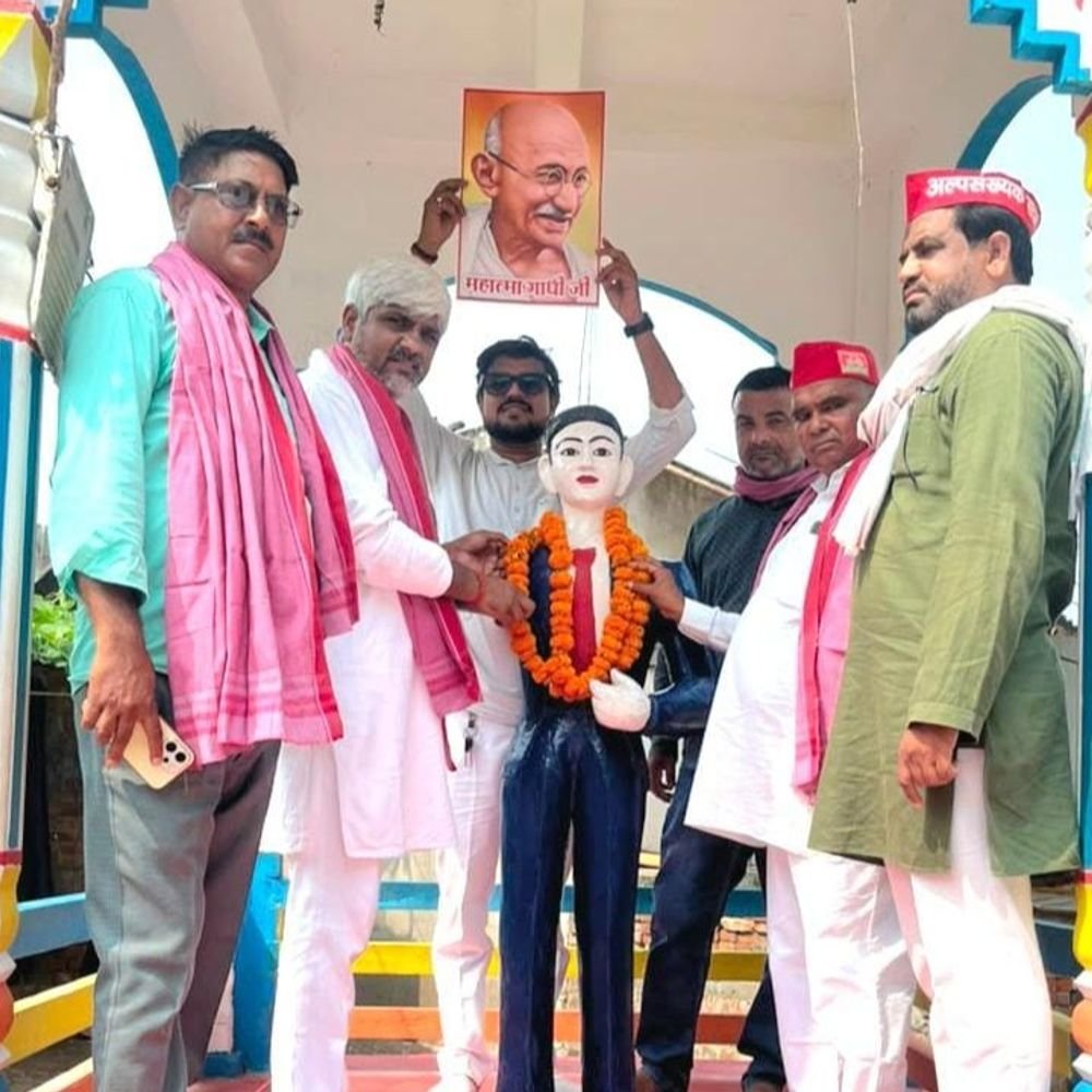 शोहरतगढ़ में सपा का 'वोट बचाओ-देश बचाओ' मार्च:मणेन्द्र मिश्रा बोले- लोकतंत्र कमजोर करने की साजिश होगी विफल; सीईसी ज्ञानेश कुमार के इस्तीफे की मांग