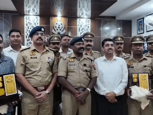 खेल कारोबारी चोरी में खुलासा करने वाली पुलिस टीम सम्मानित:300 से अधिक सीसीटीवी कैमरे खंगालकर पकड़े थे चार आरोपी