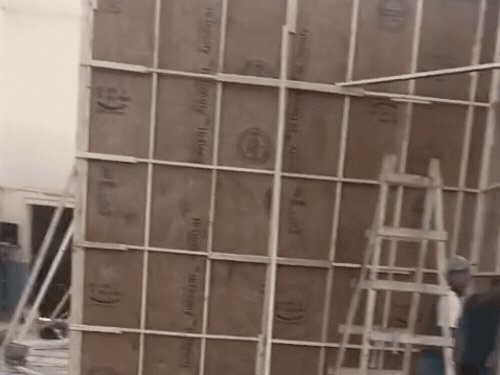 आगरा जीआईसी में बन रहा फिल्म द बाराबंकी का सेट:तीन दिन होगी फिल्म की शूटिंग, फिल्म में नजर आएंगी बिपाशा बसु