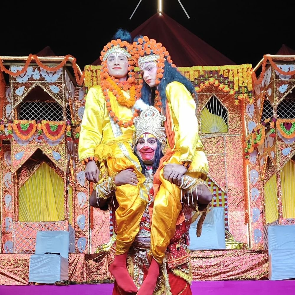 बुलंदशहर में रामलीला का मंचन:हनुमान-सुग्रीव से मिले भगवान श्रीराम, माता की खोज में लंका पहुंचे बजरंगबली