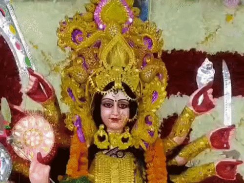 नाथ नगरी हुई शक्तिमय, नवमी पर उमड़ा आस्था का सैलाब:ललिता देवी, 84 घंटा मंदिर समेत शक्तिपीठों पर लगीं लंबी कतारें, सुरक्षा के कड़े इंतजाम