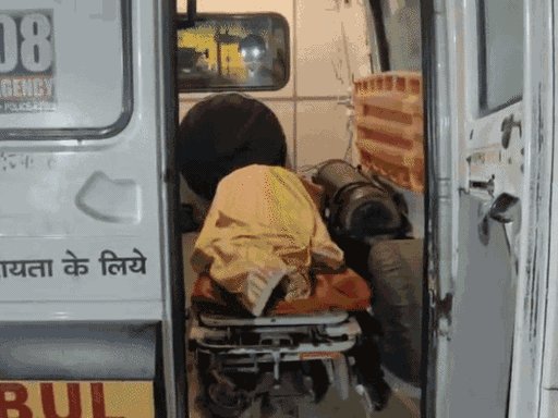 मां की हत्या करने वाला आरोपी बेटा पुलिस हिरासत में:लखनऊ में रिंच से सिर पर किए कई वार, लैंगिक पहचान को लेकर था विवाद