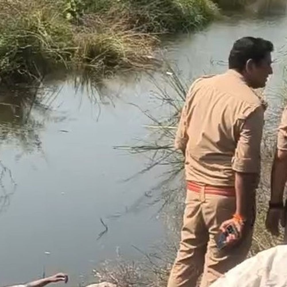 इटावा में मिला युवक का शव:उम्र 30 साल, हत्या कर फेंकने का शक, पहचान कराने में जुटी पुलिस