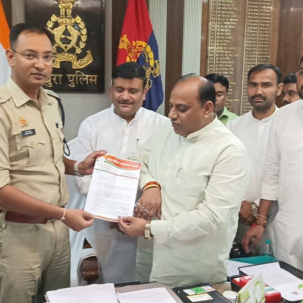 भाजपा विधायक राजेश चौधरी को पाकिस्तान के नंबर से धमकी:मथुरा में बम से उड़ाने की कही बात, एसएसपी से सुरक्षा बढ़ाने की मांग