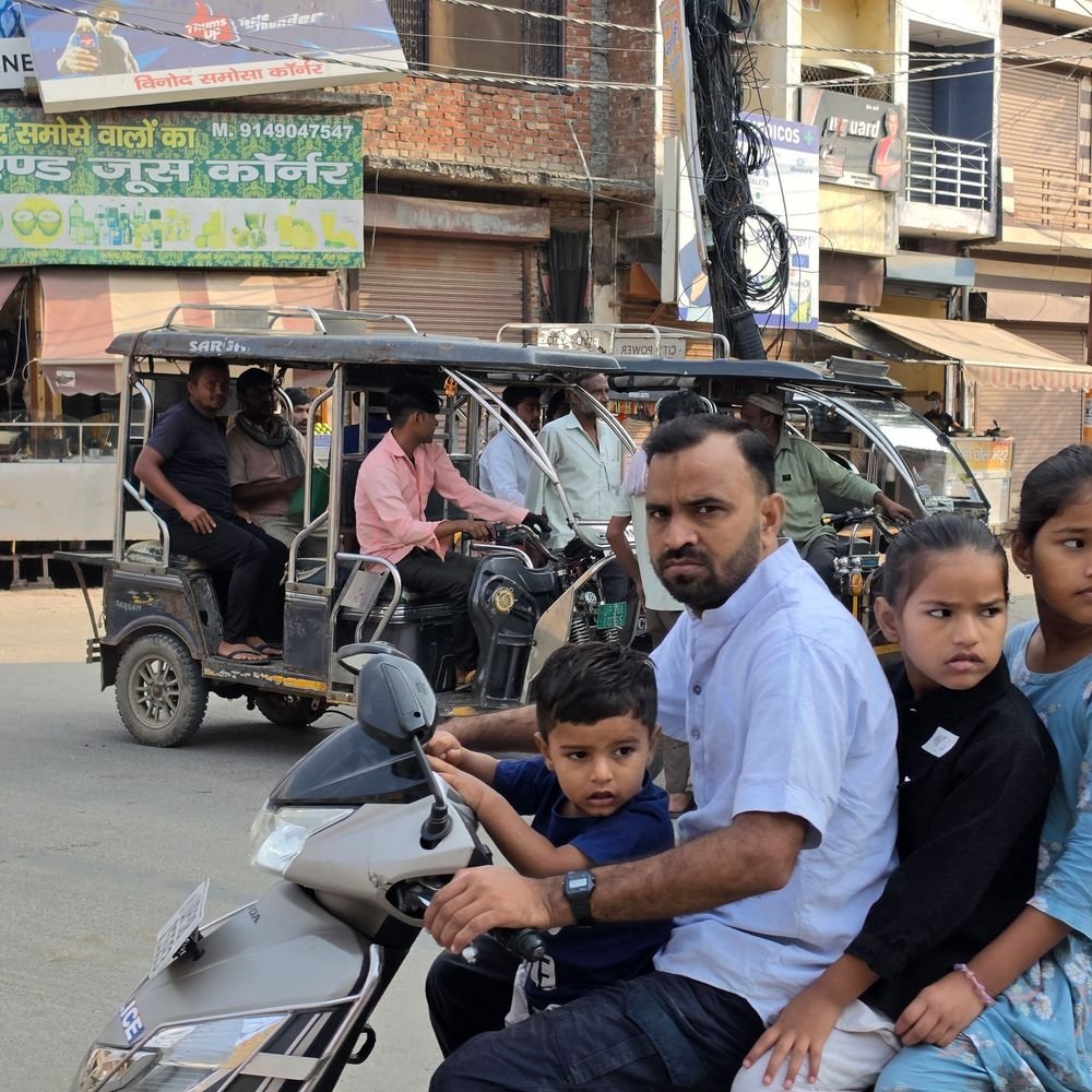 संभल में ठंडी हवाओं के बाद मौसम बदला:तापमान 31°C तक पहुंचने का अनुमान, बारिश का अलर्ट जारी