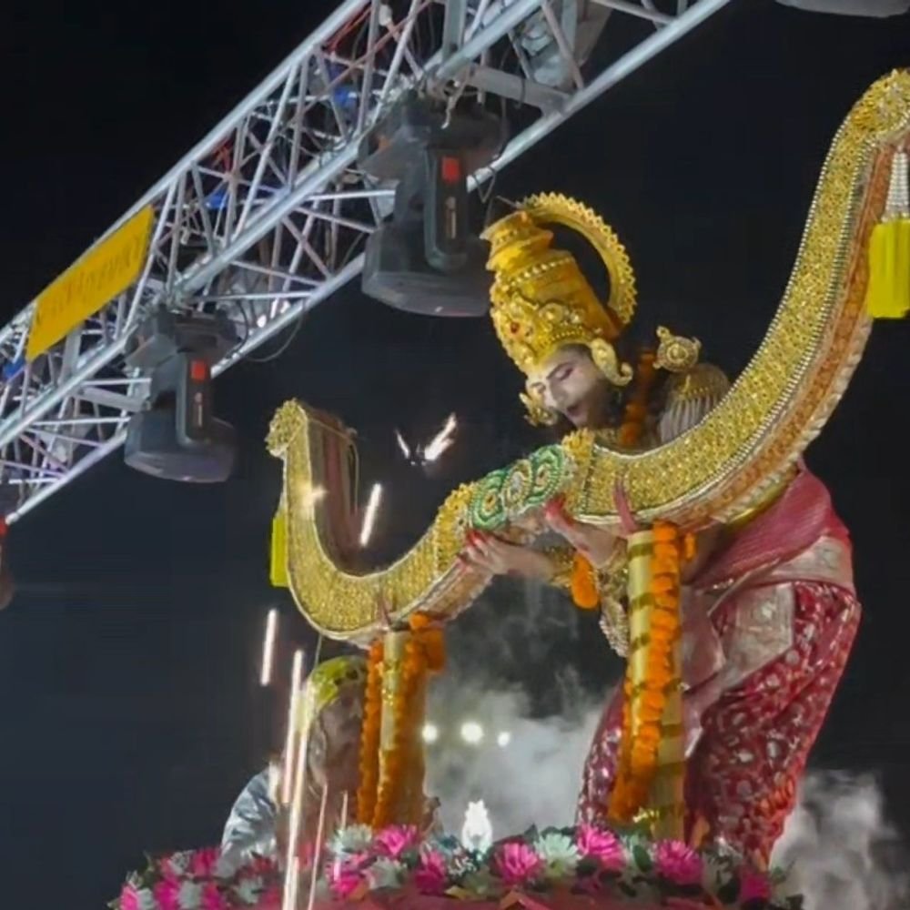 मुरादाबाद की रामलीला में श्रीराम ने तोड़ा शिव धनुष:सीता स्वयंवर की लीला देख दर्शक हुए भावुक, जय श्रीराम के जयकारों से गूंजा मैदान