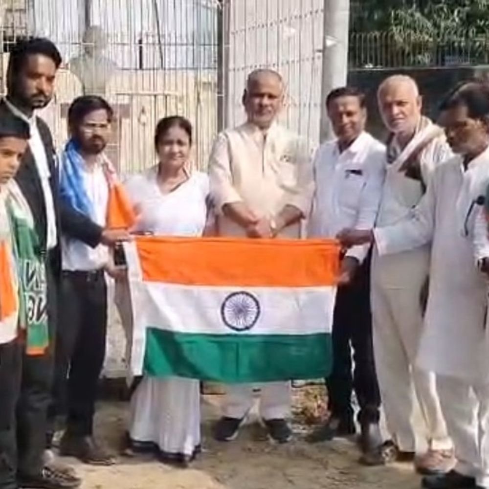 दिल्ली में छात्रों पर लाठीचार्ज: फतेहपुर में कांग्रेसियों का प्रदर्शन:जंतर-मंतर पर वोट चोरी मुद्दे पर आंदोलन कर रहे छात्रों पर पुलिस कार्रवाई का विरोध