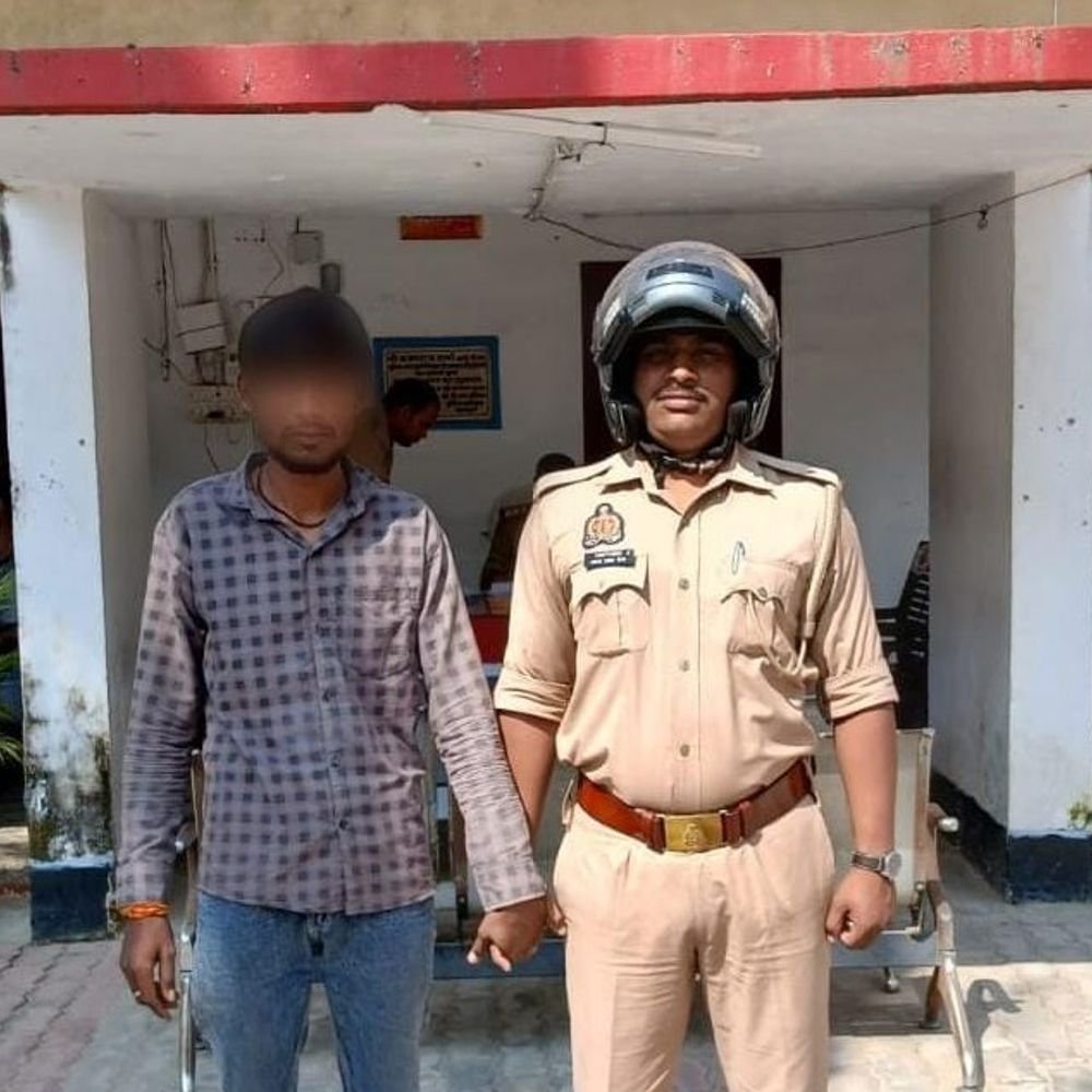 श्रावस्ती में दुष्कर्म और अपहरण के मामले में आरोपी गिरफ्तार:पुलिस ने भेसड़ी नहर पुल के पास से पकड़ा, वाहन का इंतजार कर रहा था आरोपी