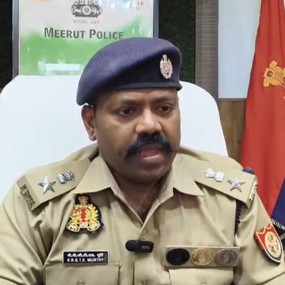 मेरठ में एसएसपी का एक्शन, 23 पुलिसकर्मियों के ट्रांसफर:2 इंस्पेक्टर और 21 दरोगा शामिल, कई थानों-चौकियों में मिली नई जिम्मेदारी