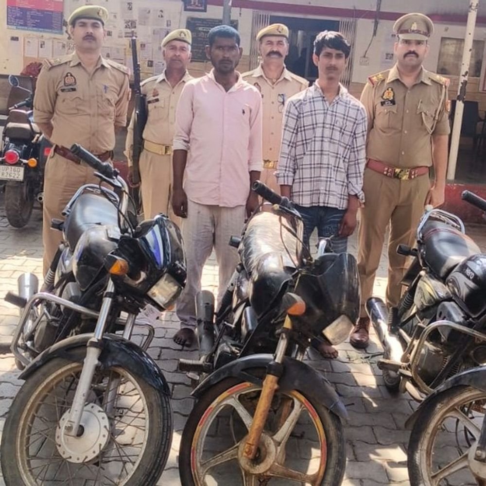 मथुरा में दो बदमाश गिरफ्तार:चोरी की तीन बाइकें बरामद, पुलिस आरोपियों से कर रही पूछताछ