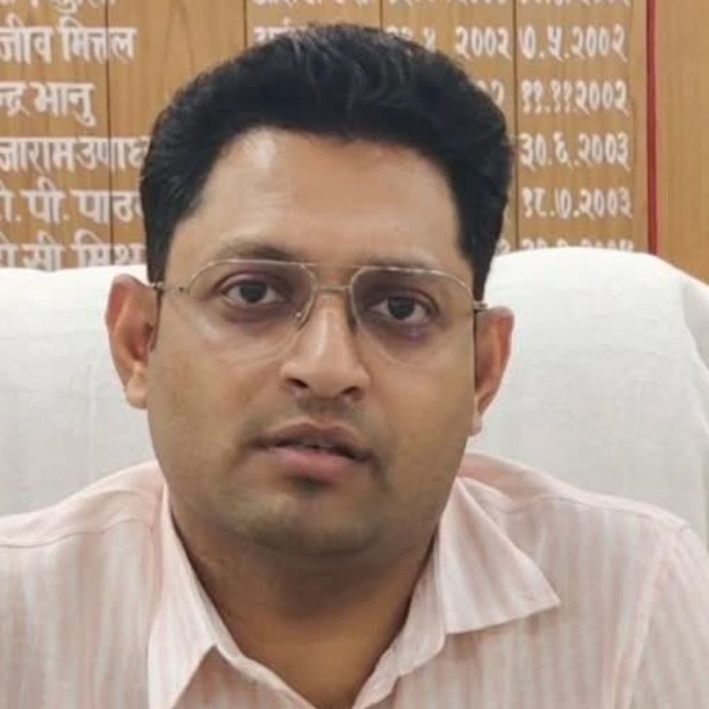 विधान परिषद चुनाव के चलते जौनपुर कलेक्ट्रेट के न्यायालय बंद:22 और 23 अक्टूबर को वाहनों की एंट्री पर भी रहेगी रोक