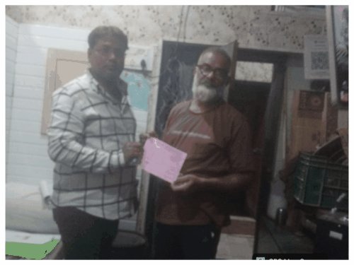 वाराणसी में प्रतिबंध के बाद बेच रहा था मांस:नगर निगम ने सप्तसागर में छापेमारी कर लगाया 5000 का जुर्माना, पतंगबाजी भी प्रतिबंधित