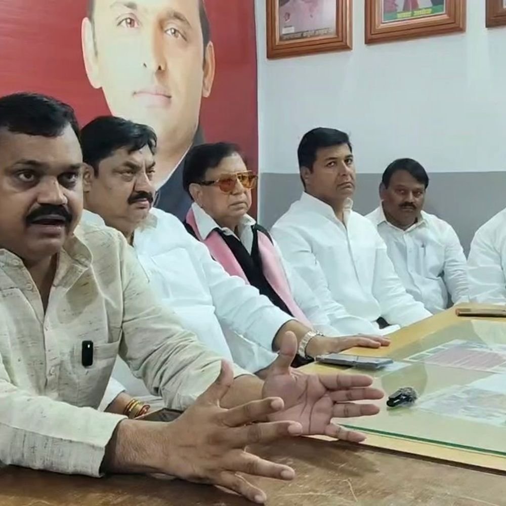 मुख्य चुनाव आयुक्त के इस्तीफे की मांग:सपा रविवार को निकालेगी विरोध मार्च, पुतला फूंकने का ऐलान