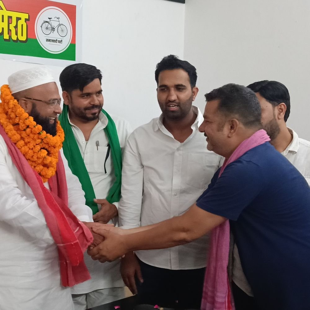 सपा ने आस मोहम्मद इलाही को जिला उपाध्यक्ष बनाया:विधानसभा चुनाव 2027 की तैयारियों के बीच मिली जिम्मेदारी, मेरठ सपा कार्यालय में बधाई मिली