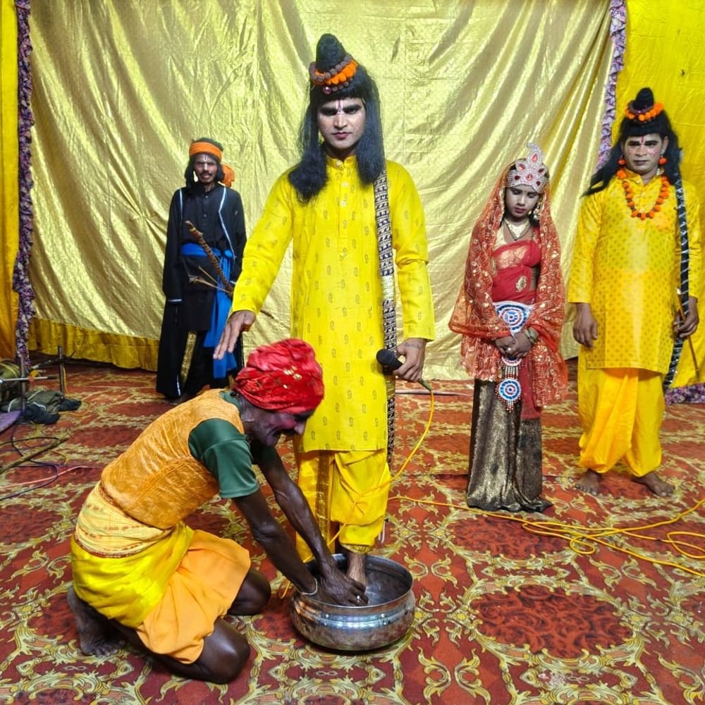 राम वन-गमन के दृश्य ने दर्शकों की आंखें कीं नम:केवट संवाद ने भावविभोर किया, दशरथ प्रतिज्ञा, राम वन गमन और केवट संवाद का मंचन