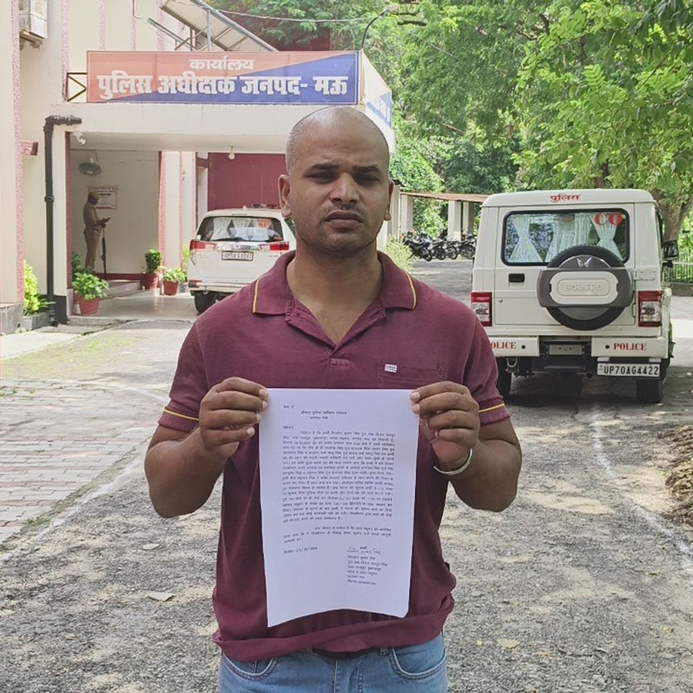 मऊ में वॉलीबॉल विवाद में युवक पर फायरिंग का आरोप:एसपी से लगाई न्याय की गुहार, पुलिस ने दोनों पक्षों का किया चालान; अब तक FIR दर्ज नहीं