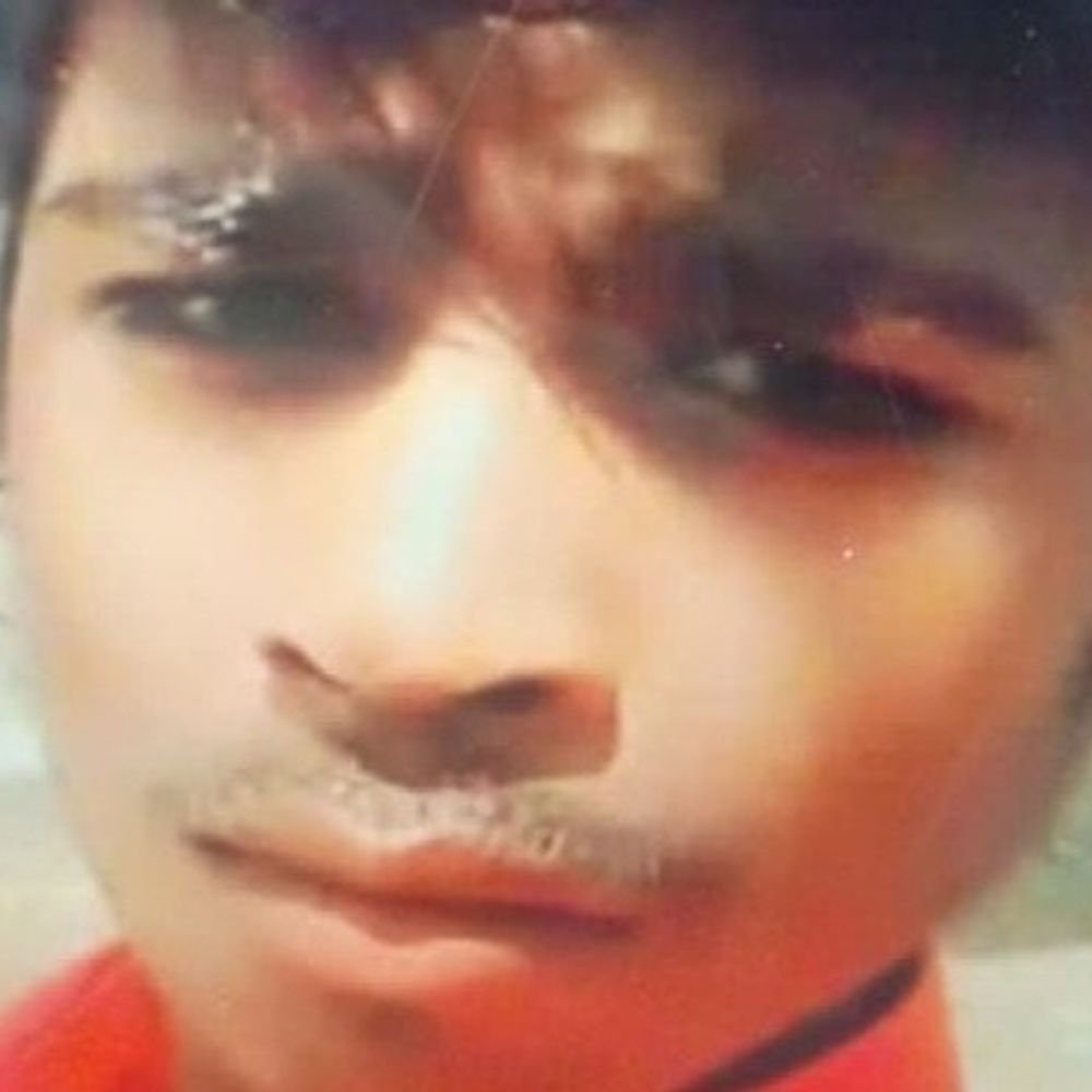 गोरखपुर में मूर्ति विसर्जन के दौरान नदी में डूबा युवक:3 दिन बाद देवरिया में मिला शव, इकलौते बेटे की मौत से परिवार में मातम