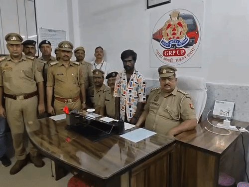RPF थाने से भागा चोर 30 घंटे में गिरफ्तार:प्रयागराज में RPF थाने से फरार हुआ था लेकिन घर नहीं गया, GRP ने पकड़ा