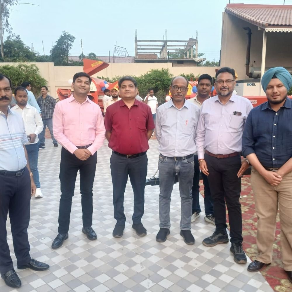 आधुनिक कृषि उपकरणों की दी जानकारी:अयोध्या में पराली प्रबंधन उपकरणों पर रहा विशेष जोर
