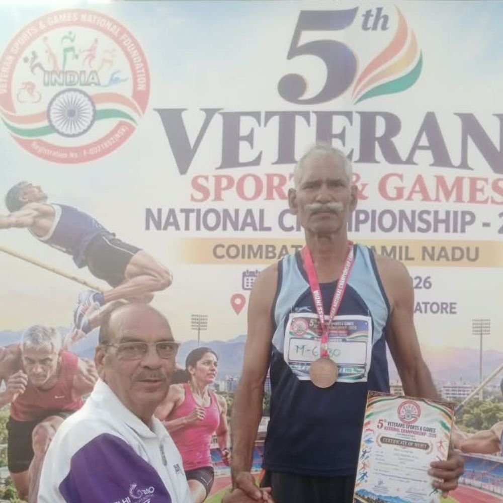 64 साल के कैप्टन बब्बन राम ने जीते दो पदक:नेशनल चैंपियनशिप में 100 मीटर बाधा दौड़ में कांस्य, रिले में रजत हासिल किया