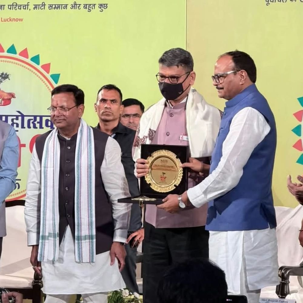 विश्वविद्यालय कुलपति को मिला ‘माटी सम्मान-9’:70 से ज्यादा गेहूं किस्में विकसित कर ‘व्हीट मैन ऑफ इंडिया’ डॉ ज्ञानेंद्र प्रताप सिंह