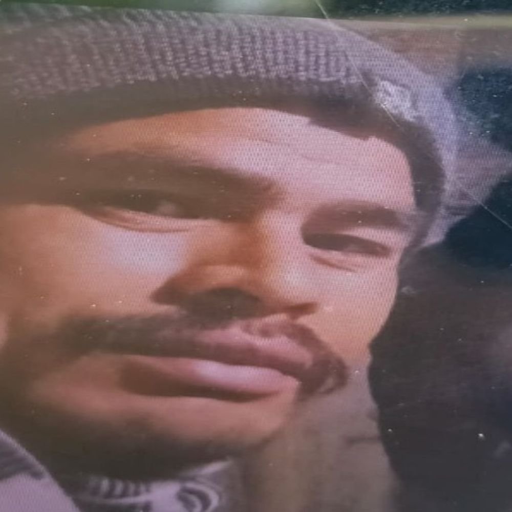 शाहजहांपुर में ट्रेन में बीमार विदेशी युवक की मौत:भाई नेपाल लेकर जा रहा था, 7 महीने पहले पंजाब में मजदूरी करने आया था