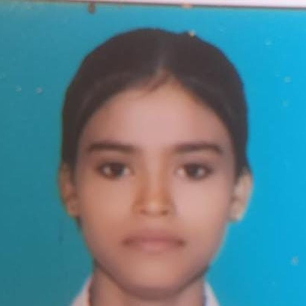 फफूंद-औरैया मार्ग पर ट्रक ने बाइक में मारी टक्कर:घायल किशोरी की मौत, किशोर गंभीर
