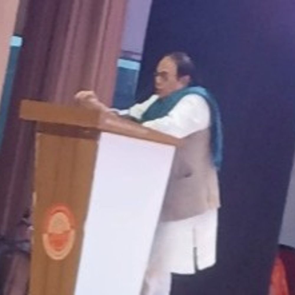 कानपुर विश्वविद्यालय में गीता पर संवाद:हरीश भिमानी ने श्रीमद्भगवद्गीता के महत्व पर विचार व्यक्त किए