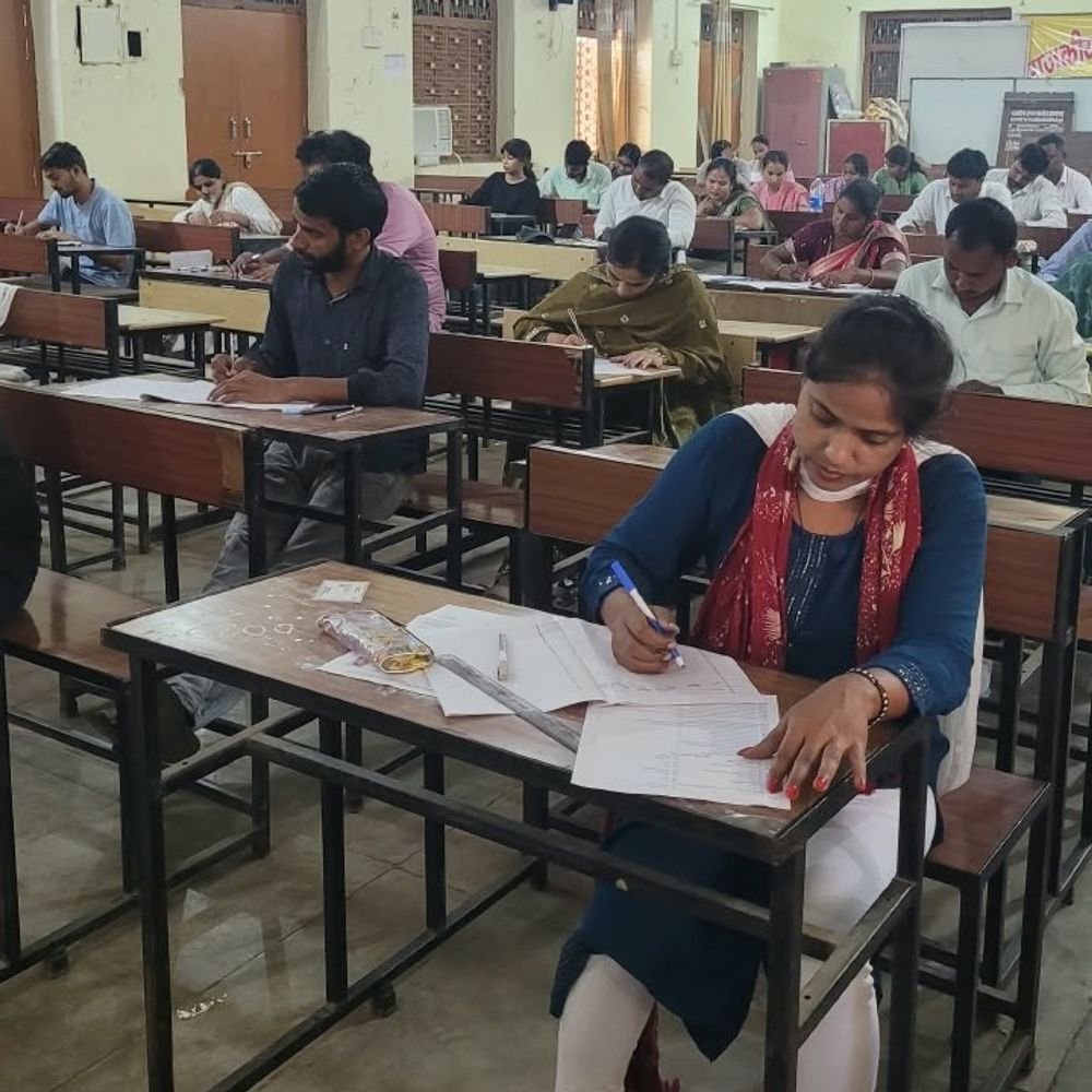 डीएलएड चतुर्थ सेमेस्टर बैक परीक्षा का समापन:28 अक्टूबर से पहले आ सकता है परिणाम, शिक्षक भर्ती में आवेदन का रास्ता साफ