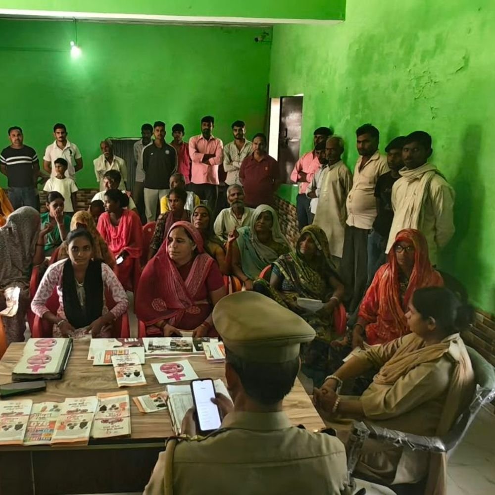 बदायूं में जागरूकता चौपाल आयोजित:बाल विवाह रोकथाम और महिला सुरक्षा संग सरकारी योजनाओ की जानकारी दी