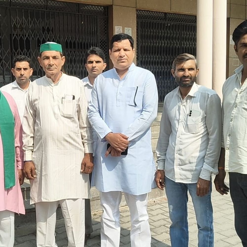 किसानों की समस्याओं को लेकर भाकियू का प्रदर्शन:बागपत कलेक्ट्रेट में MSP गारंटी कानून और गन्ने के पेमेंट पर नाराजगी जताई